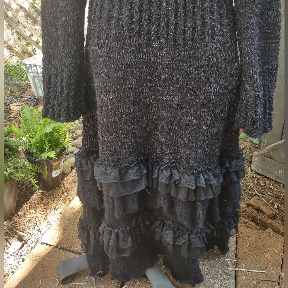 Elegant Black Ruffled Women's Sweater Duster - Picture 6 of 15